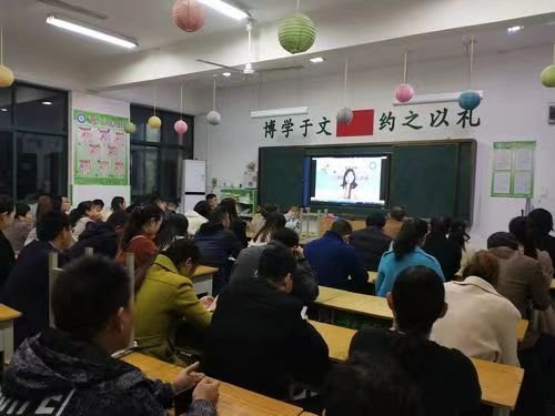 全班43人家长会，只来了7位爸爸！背后折射出了哪些问题？